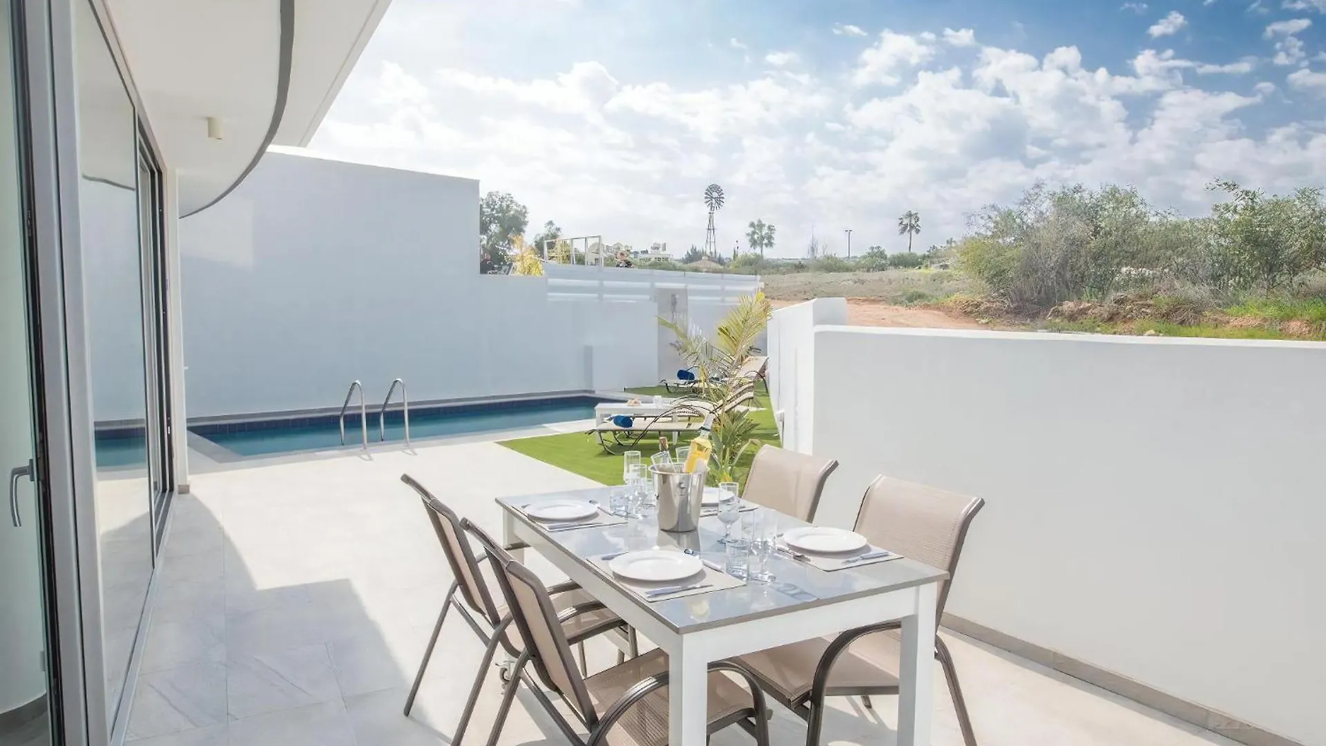 Villa Olive Bronze, Luxurious 2Bdr With Pool, Close To Protaras Strip And Beach