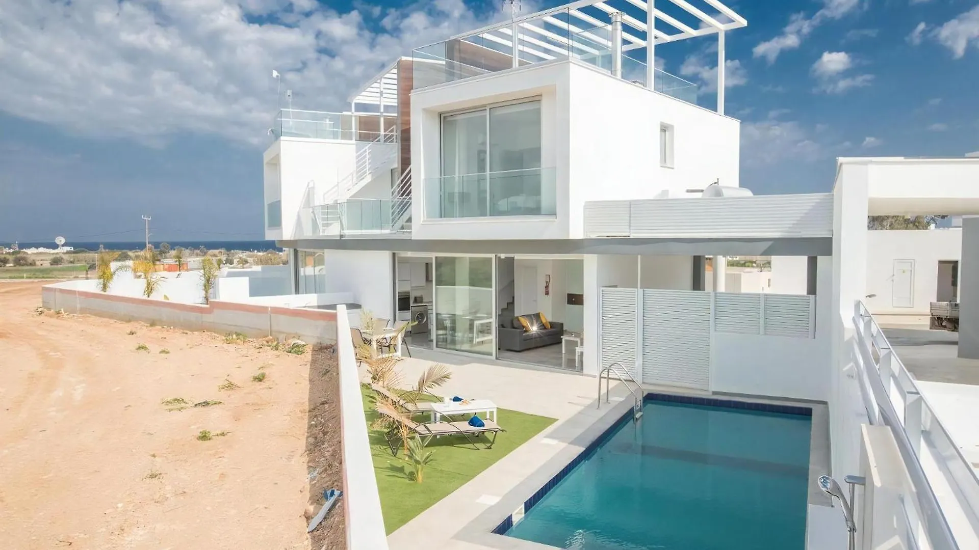 Villa Olive Bronze, Luxurious 2Bdr With Pool, Close To Protaras Strip And Beach